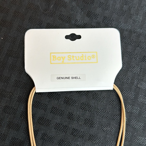 Bay Studio Genuine Shell necklace NWT - Picture 3 of 5